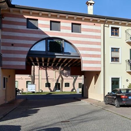 Your Little Loft ヴィッラフランカ・ディ・ヴェローナ エクステリア 写真